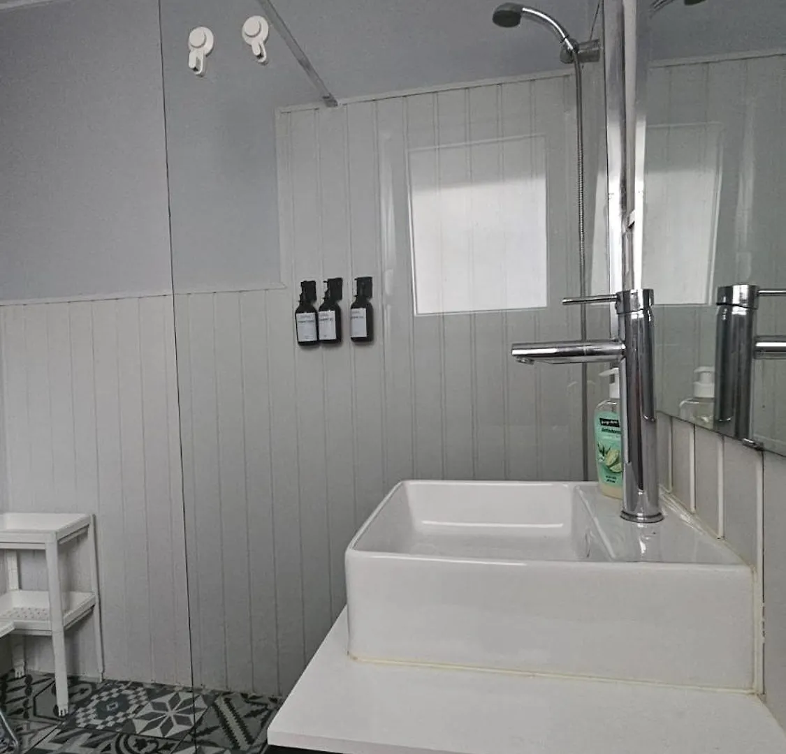 Habitacion Privada Para 3 Grande Con Balcon Lisbon Guest house